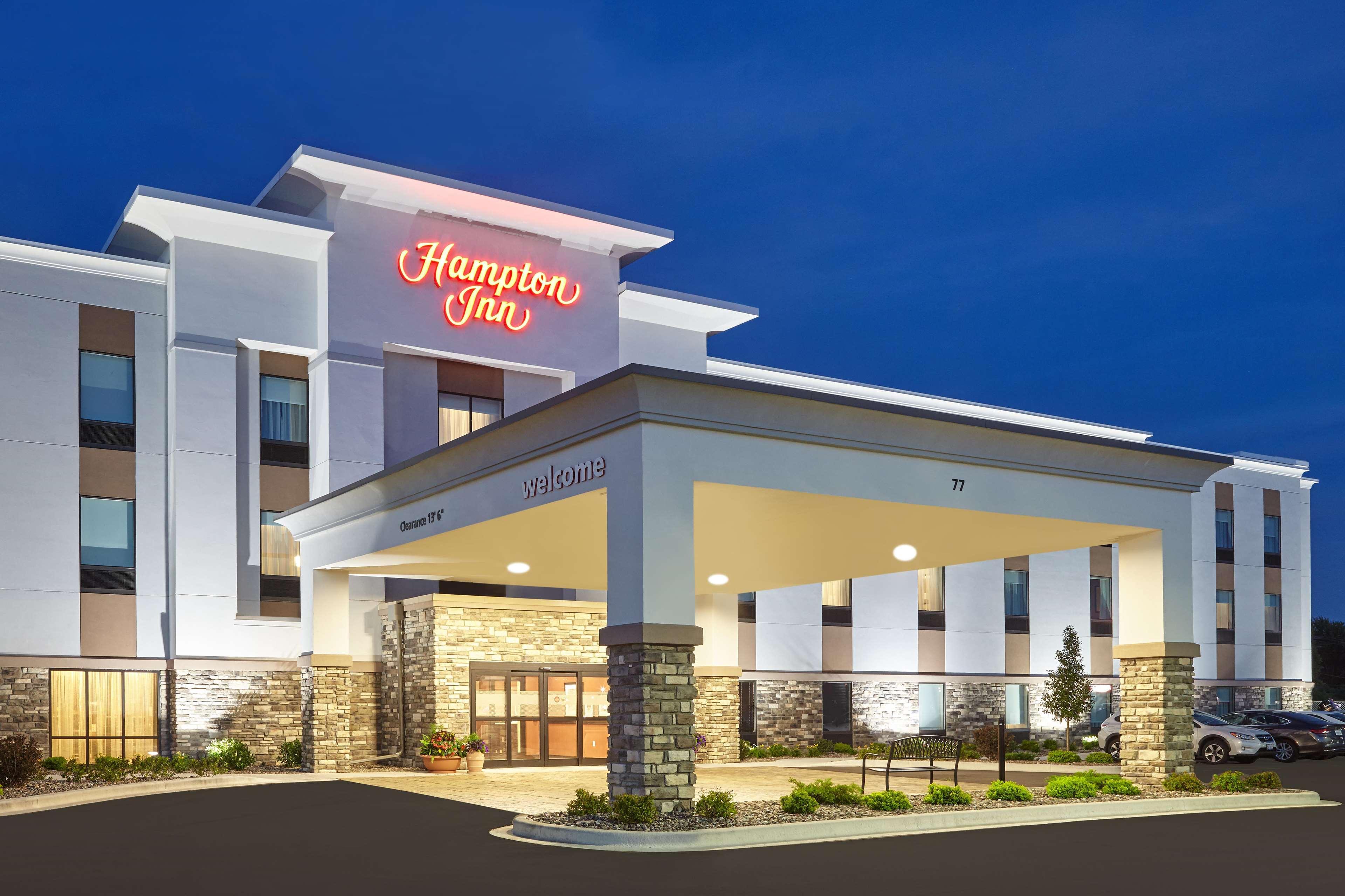 Hampton Inn Fond Du Lac Exteriör bild